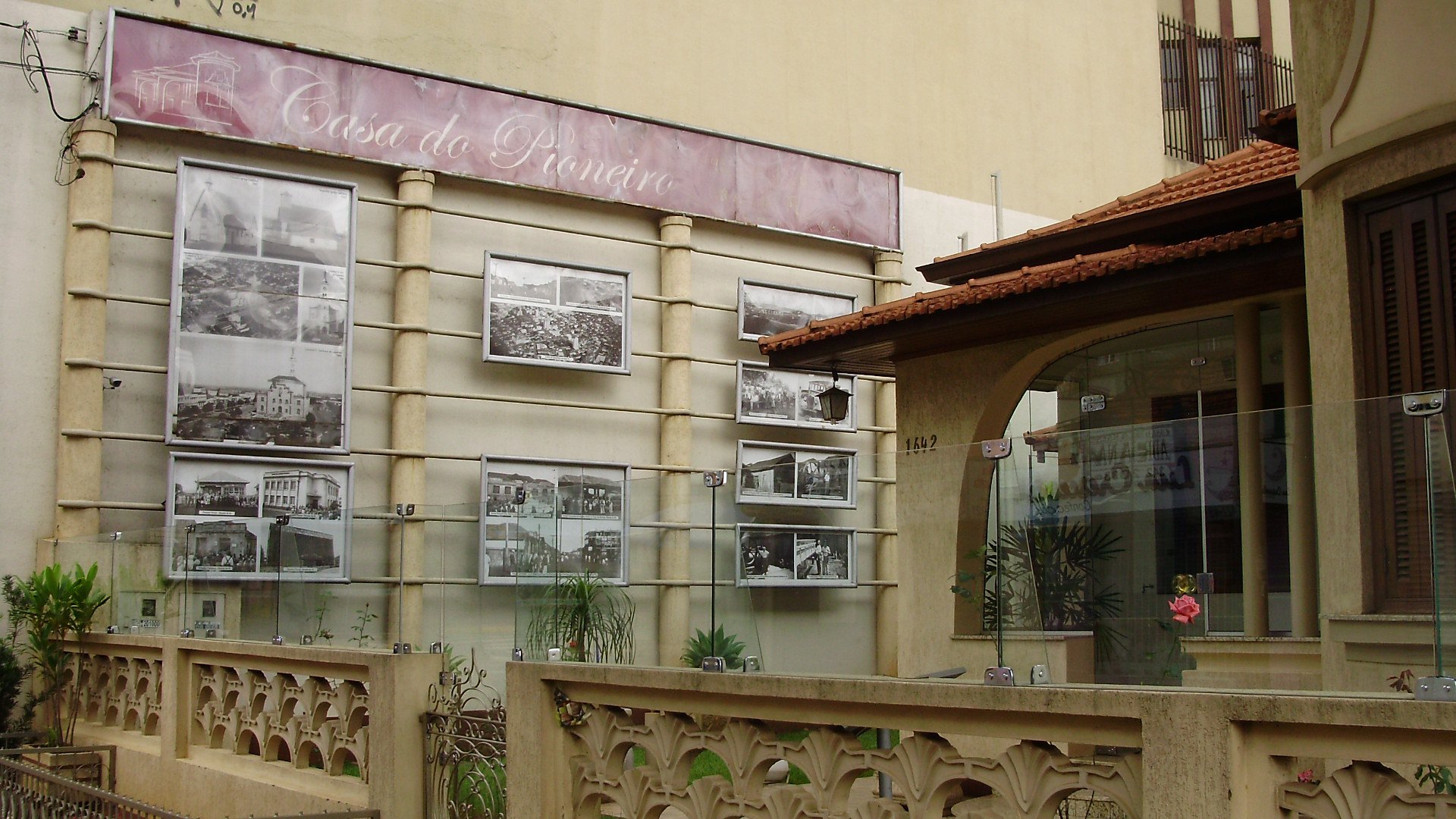 Casa do pioneiro em Apucarana: patrimônio histórico
