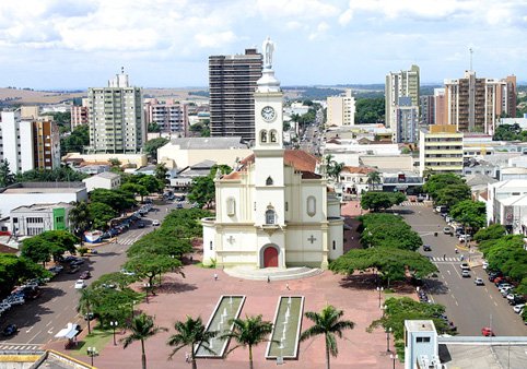 O Imposto Predial e Territorial Urbano (IPTU) teve reajuste de 3,97% este ano em Apucarana.