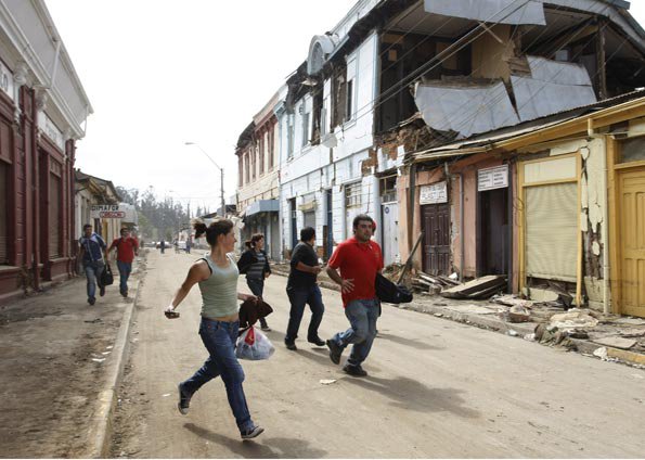 Terremotos como o que atingiu o Chile (foto) têm ocorrido com frequência incomum em 2010