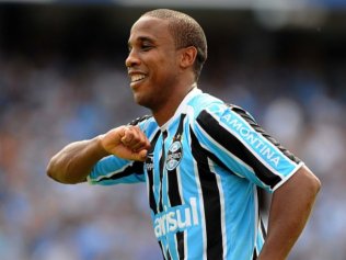 Borges fez três gols na vitória sobre o Cruzeiro