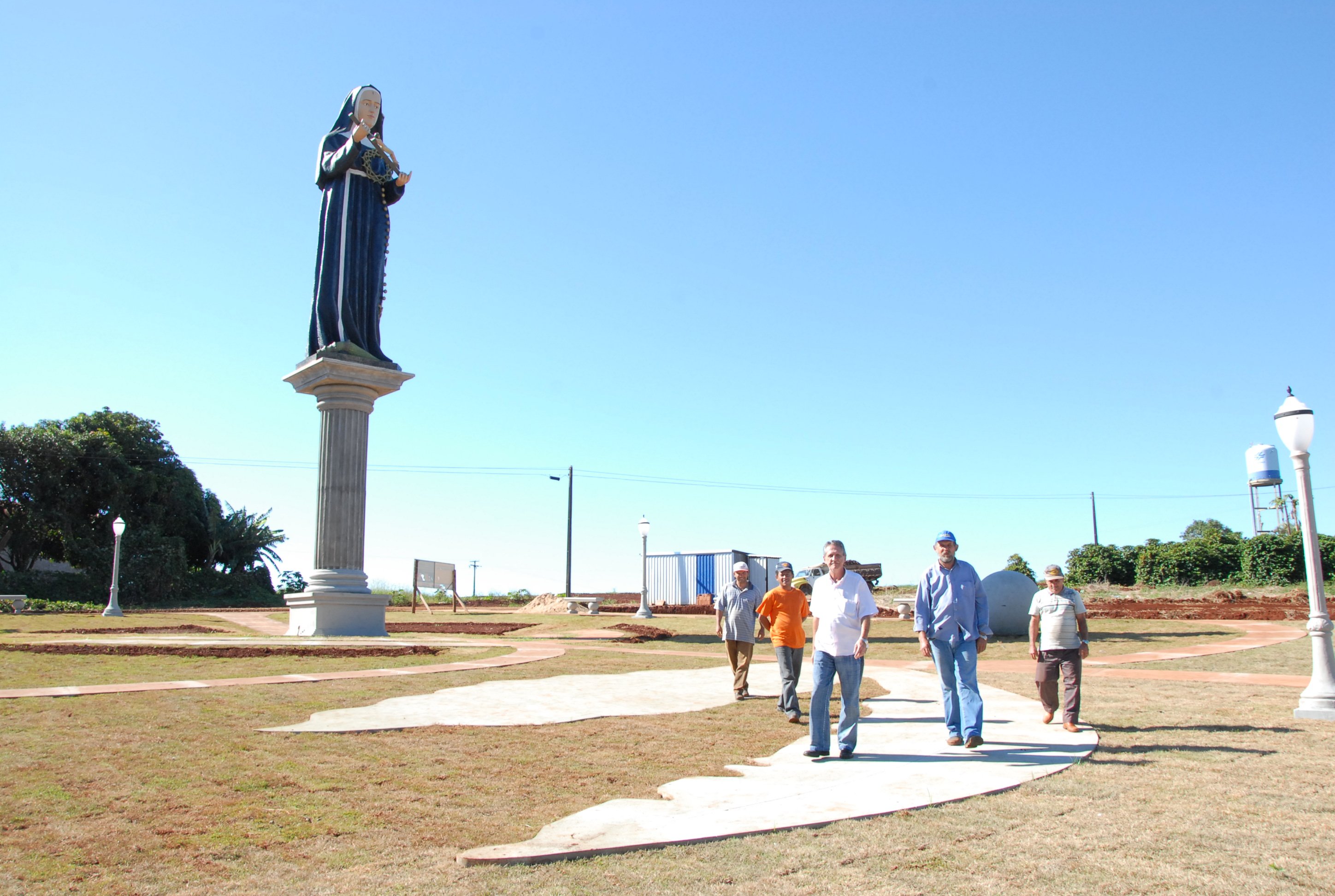 Lunardelli se prepara para entregar monumento de Santa Rita de Cássia
