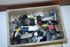 40 telefones celulares estavam dissimulados em geladeira que seria entregue a um detento do minipresídio de Apucarana