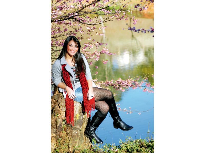 Destaque para a teen Isabela Hayashi, que passa as férias de 20 dias, na Europa