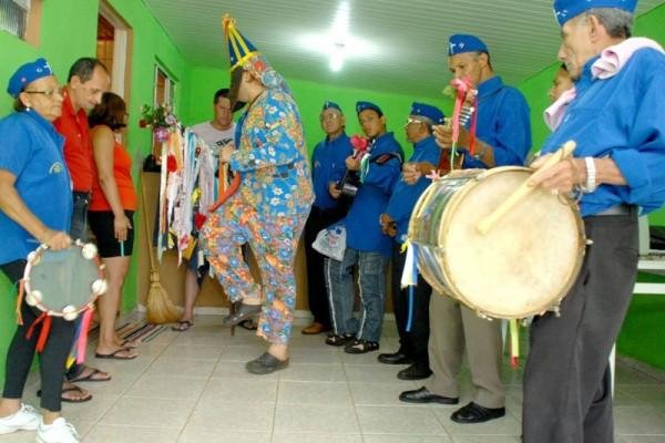 Folia de Reis: tradição é mantida em Apucarana e região