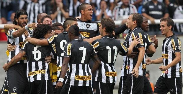 Botafogo conquista Taça Rio contra Vasco e decide Estadual com o Flu