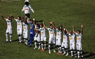 O Arapongas Esporte Clube obteve a primeira vitória na série D do Campeonato Brasileiro e chegou à liderança de seu grupo,  invicto e com cinco pontos ganhos