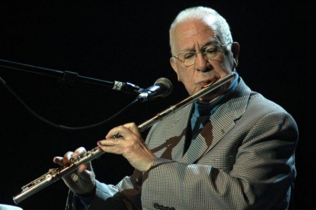 Morre, aos, 87 anos, Altamiro Carrilho, um ícone da música brasileira
