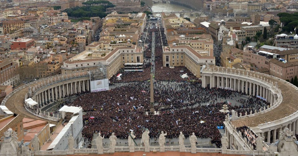 Vaticano canoniza sete santos, incluindo nativa norte-americana