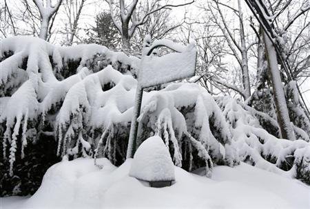 Nevasca atinge nordeste dos EUA com 9 mortos e 700 mil sem energia
