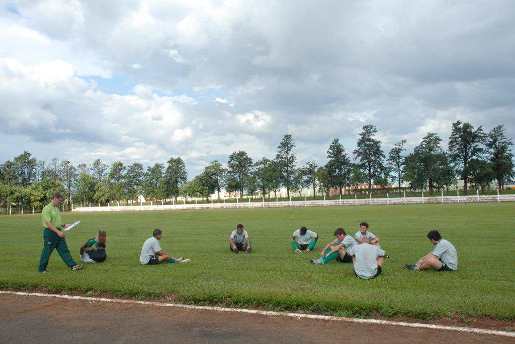 O Arapongão realiza nesta terça jogo-treino com o Cambé Atlético Clube