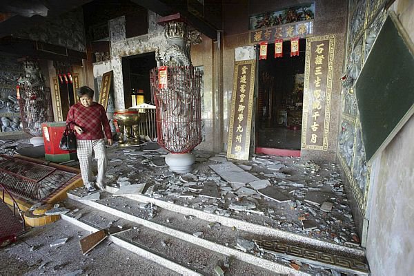 Terremoto atinge Taiwan e deixa capital sem energia