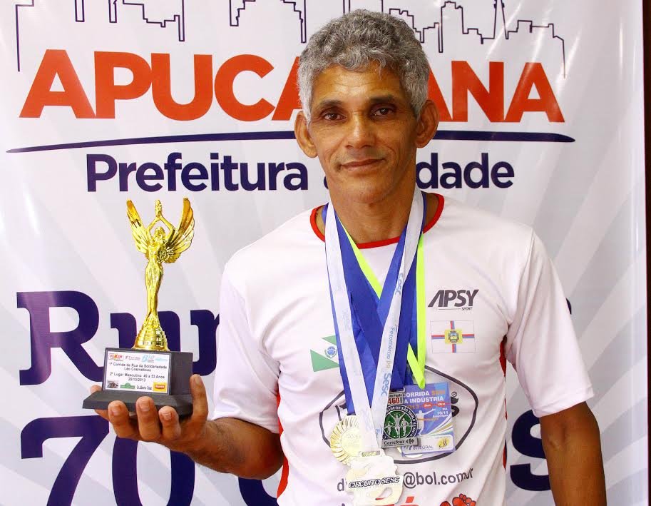 Aparecido Justino Dias, o popular “Pastor”, vai disputar 204ª corrida de rua ao cruzar linha de largada da 52ª Prova Pedestre 28 de Janeiro (Divulgação)