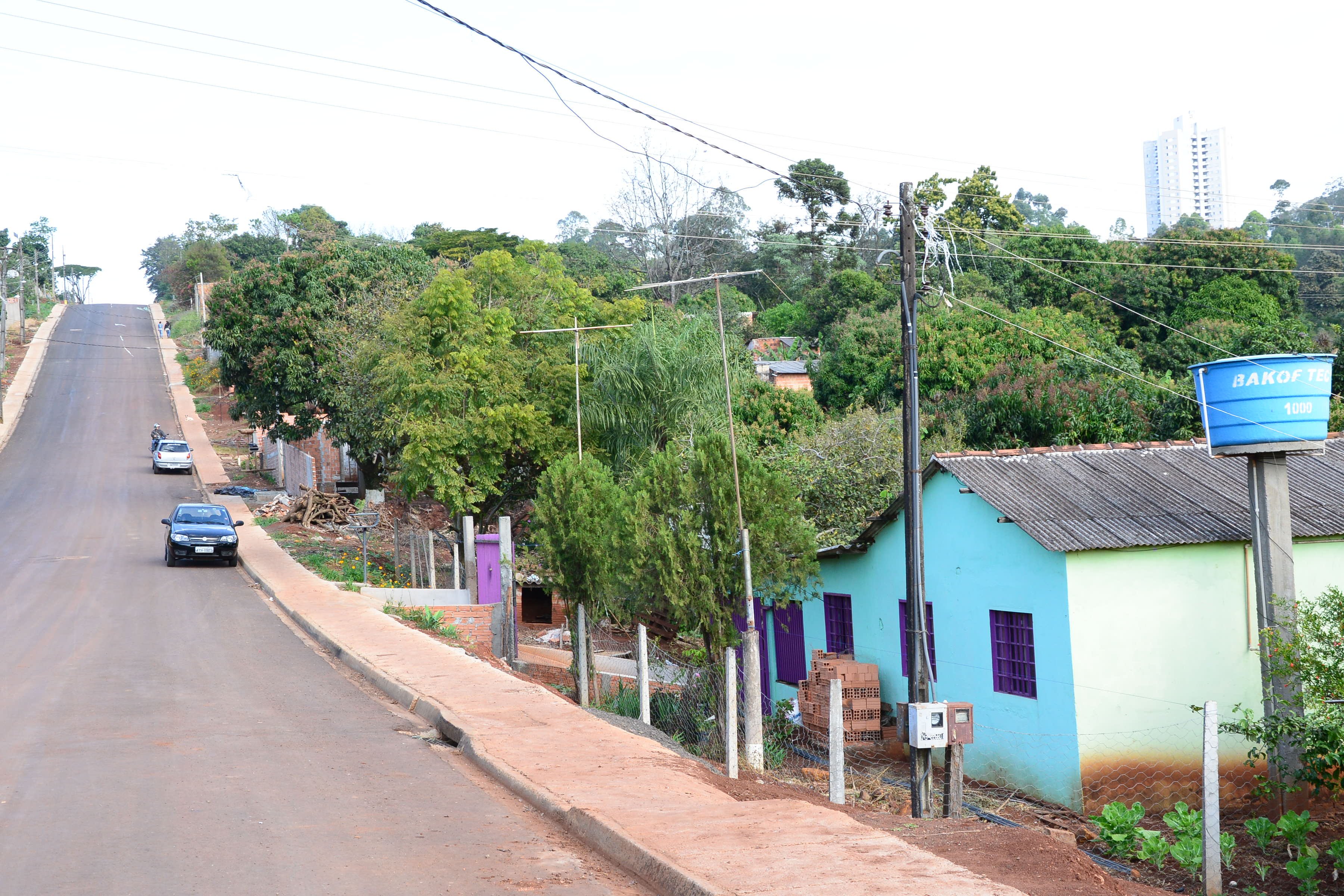 Prefeitura e Cohapar buscam solução jurídica para bairro