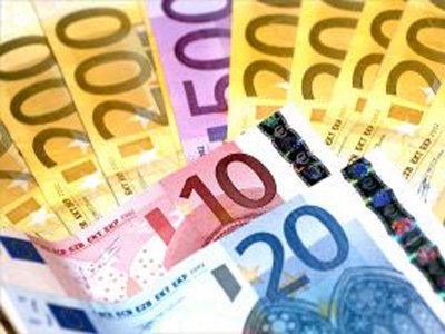 Vendas no varejo da z.euro caem menos em junho