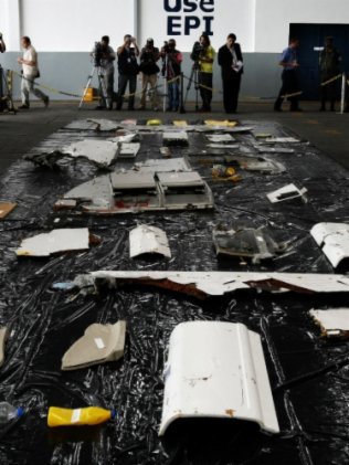 Destroços do voo 447 da Air France recolhidos pela Marinha e a Aeronáutica