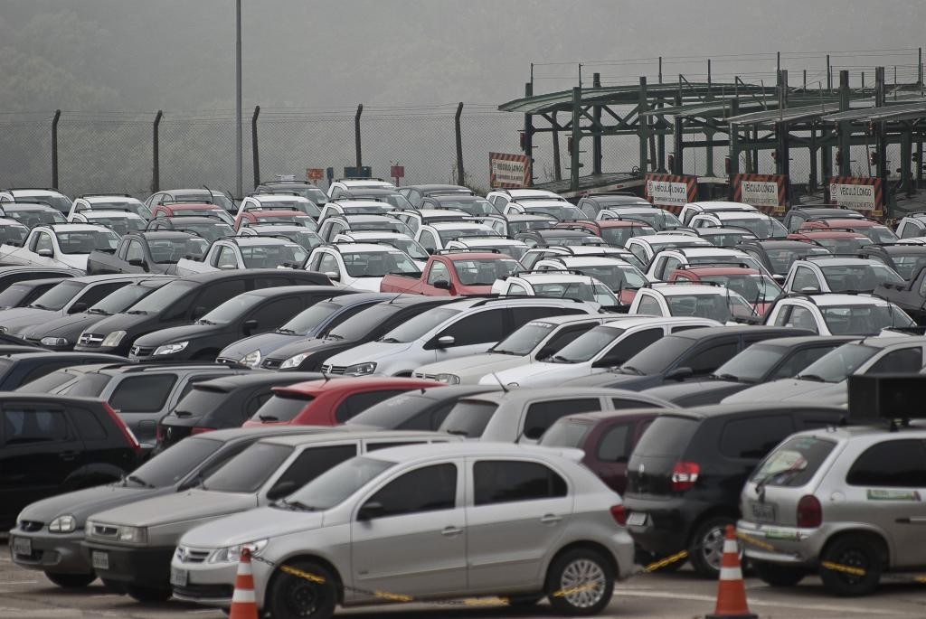 Venda de automóveis cai 3,88% em setembro, diz Fenabrave