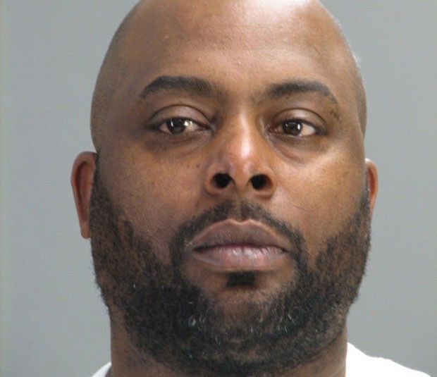 Marlow Holmes foi preso por esconder cocaína em perna protética (Foto: Dover Police Department/AP)