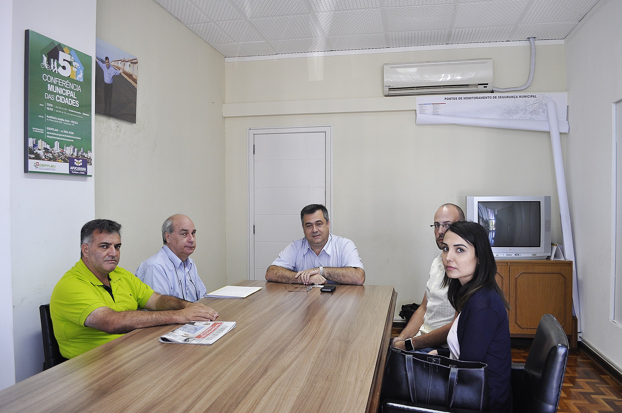 Representantes da rede Coppel reuniram-se nesta sexta-feira com prefeito Beto Preto