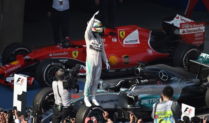 Hamilton vence e conquista título com três corridas de antecedência - imagem ilustrativa (Foto: AFP)