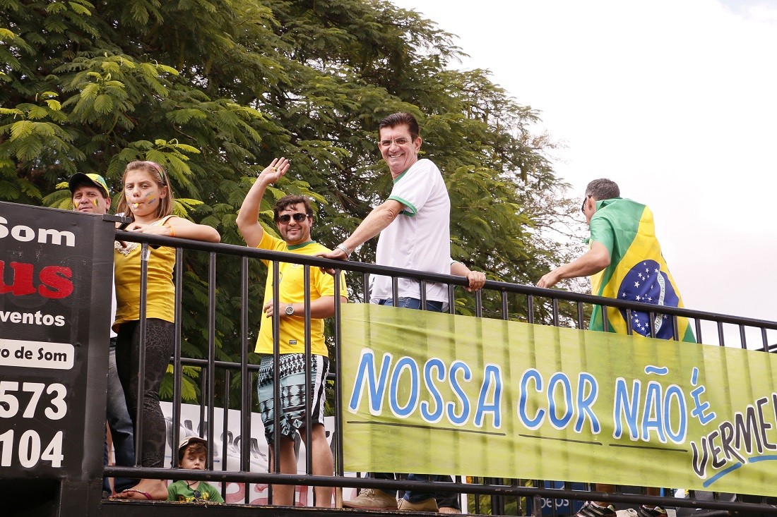 Equipes da PM acompanharam a movimentação, mas, não foram registradas ocorrências durante o protesto - Foto: Lurdinha Fonseca