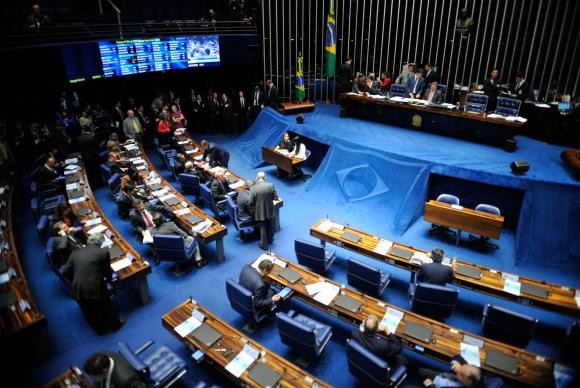 Sessão temática vai discutir projetos que mudam regras sobre participação da Petrobras na exploração do pré-sal(Fabio Rodrigues Pozzebom/Agência Brasil)