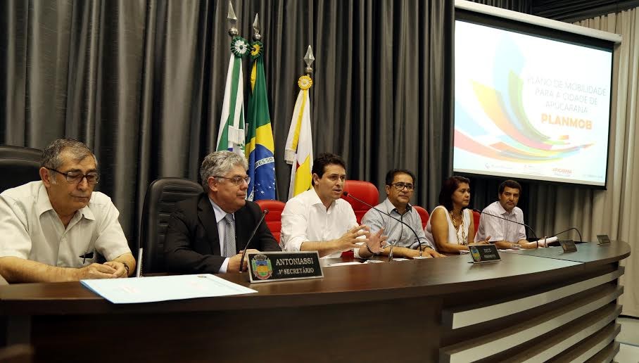 ​Audiência pública em Apucarana tratou sobre o Plano Municipal de Mobilidade Urbana - Foto: Assessoria de imprensa