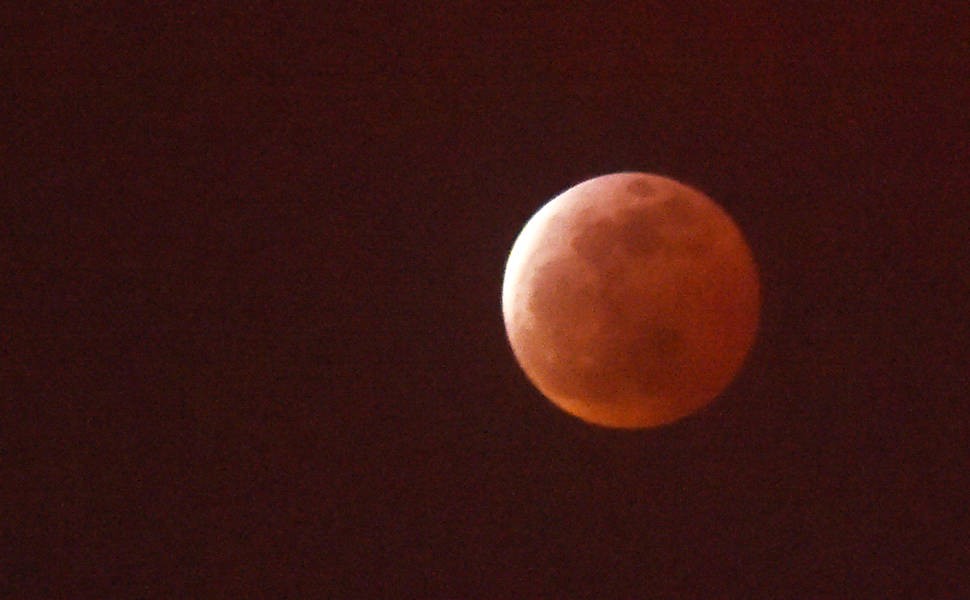 Eclipse total da Superlua acontece hoje; última vez foi há 33 anos - Foto: www1.folha.uol.com.br