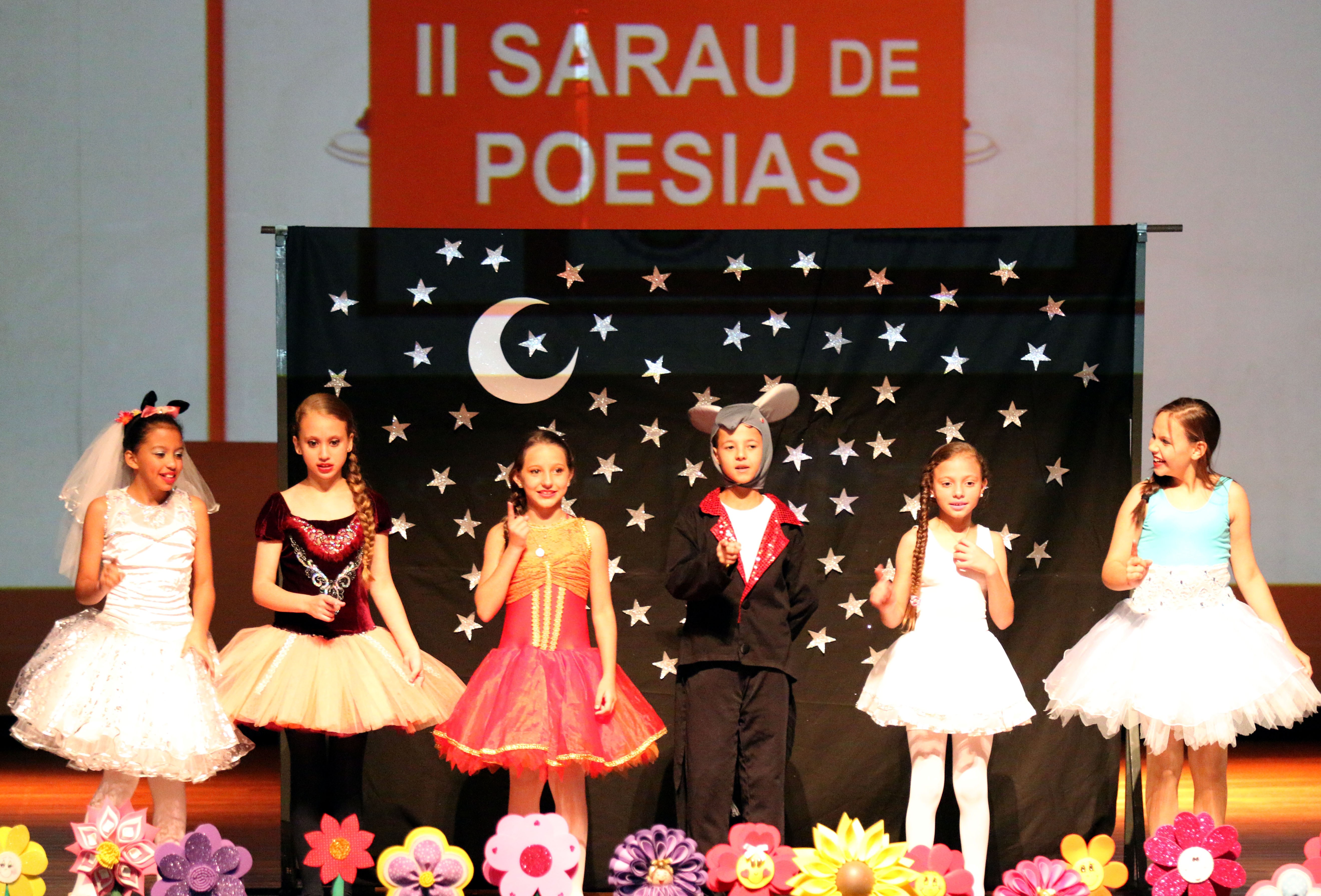 Abertura do evento aconteceu na noite de quinta com apresentações das crianças do pré ao 3º ano - Foto: Assessoria/Prefeitura de Apucarana