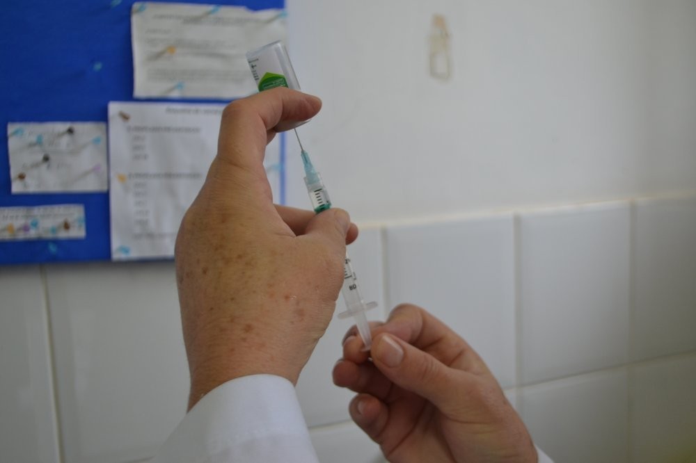 Meta neste ano é imunizar cerca de 30 mil pessoas pertencentes ao público alvo, em Arapongas - Foto: Assessoria de Imprensa de Arapongas