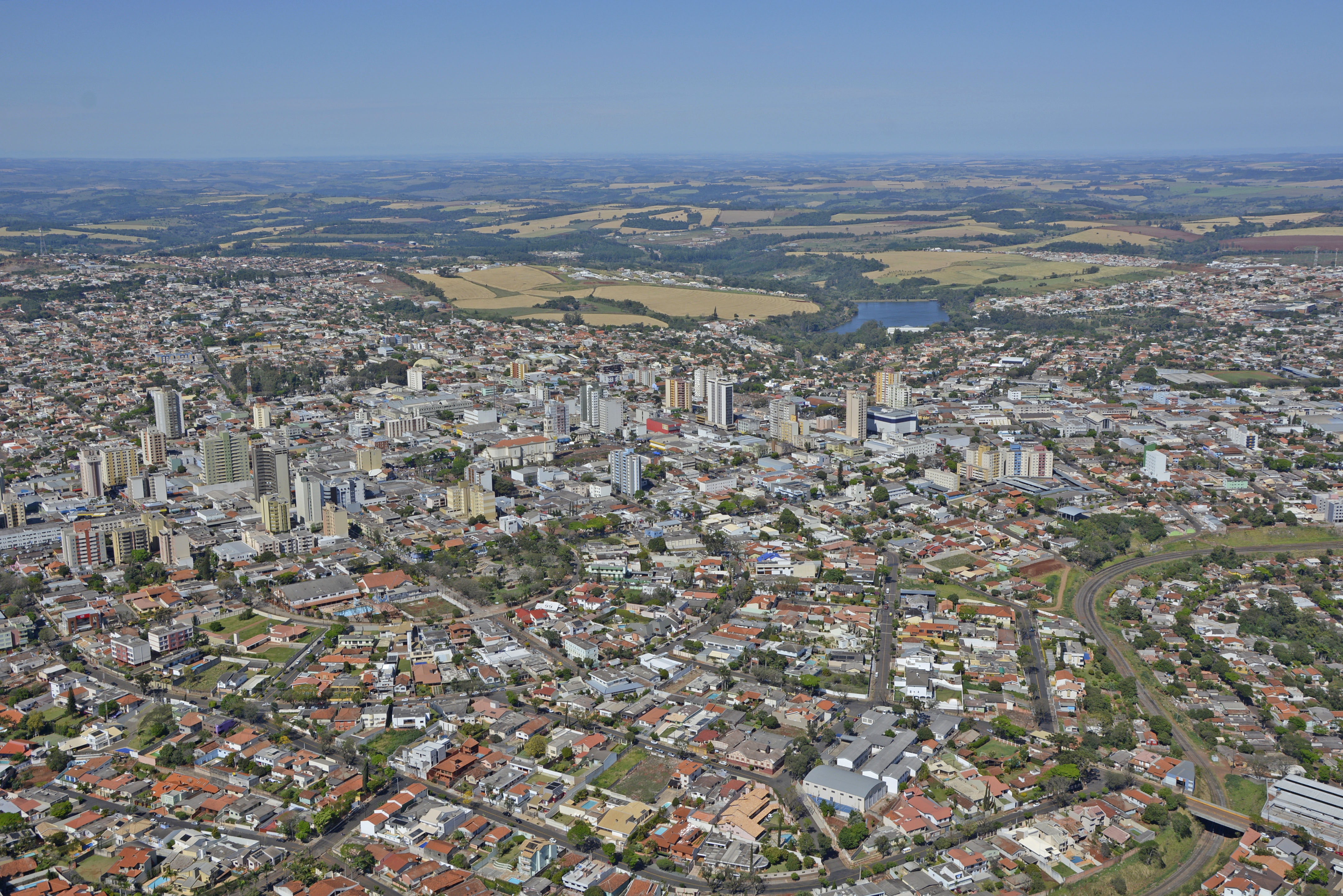 Vista aérea de Apucarana, norte do Paraná (Foto: Irmo Vidor)