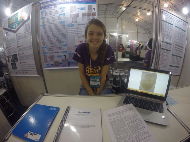 A londrinense Maria Vitória, de 16 anos , destaca a ciência como ferramenta de mudança social - Foto: Arquivo pessoal