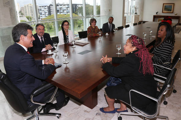 Beto Richa (PSDB) recebeu a secretária especial de Políticas de Promoção da Igualdade Racial,