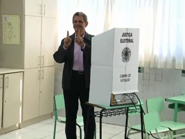 Barros votou na manhã de domingo. Foto: RPC
