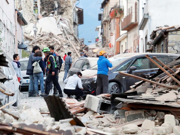 Terremoto de magnitude 6,6 atingiu às 7h40 deste domingo (30). Foto: Reuters