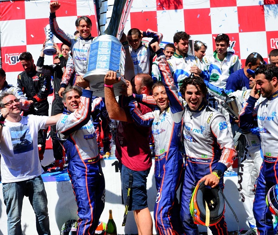 A equipe Car Racing/AmericaNet venceu a vigésima edição das 500 Milhas de Kart - Foto: Miguel Costa Jr./RF1