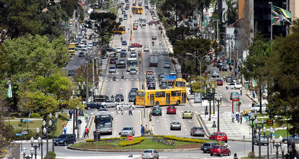 Curitiba já chegou a ser conhecida mundialmente como referência em mobilidade urbana Foto: Arquivo AEN