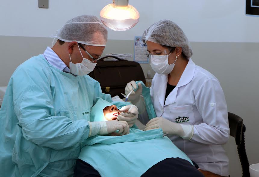 Implantes dentários da AMS atendem pacientes da 22ª RS - Fotos/Divulgação