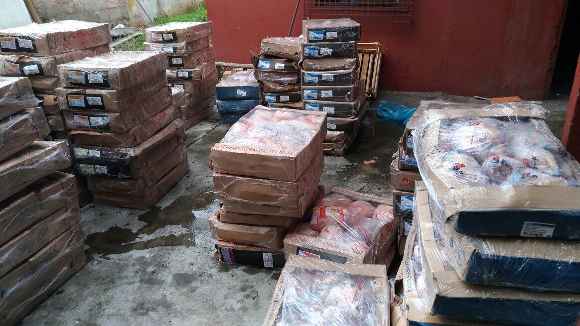 Polícia recuperou 4 t de carne de frango roubadas em uma churrascaria de Curitiba - Foto - Divulgação - Polícia Civil do Paraná