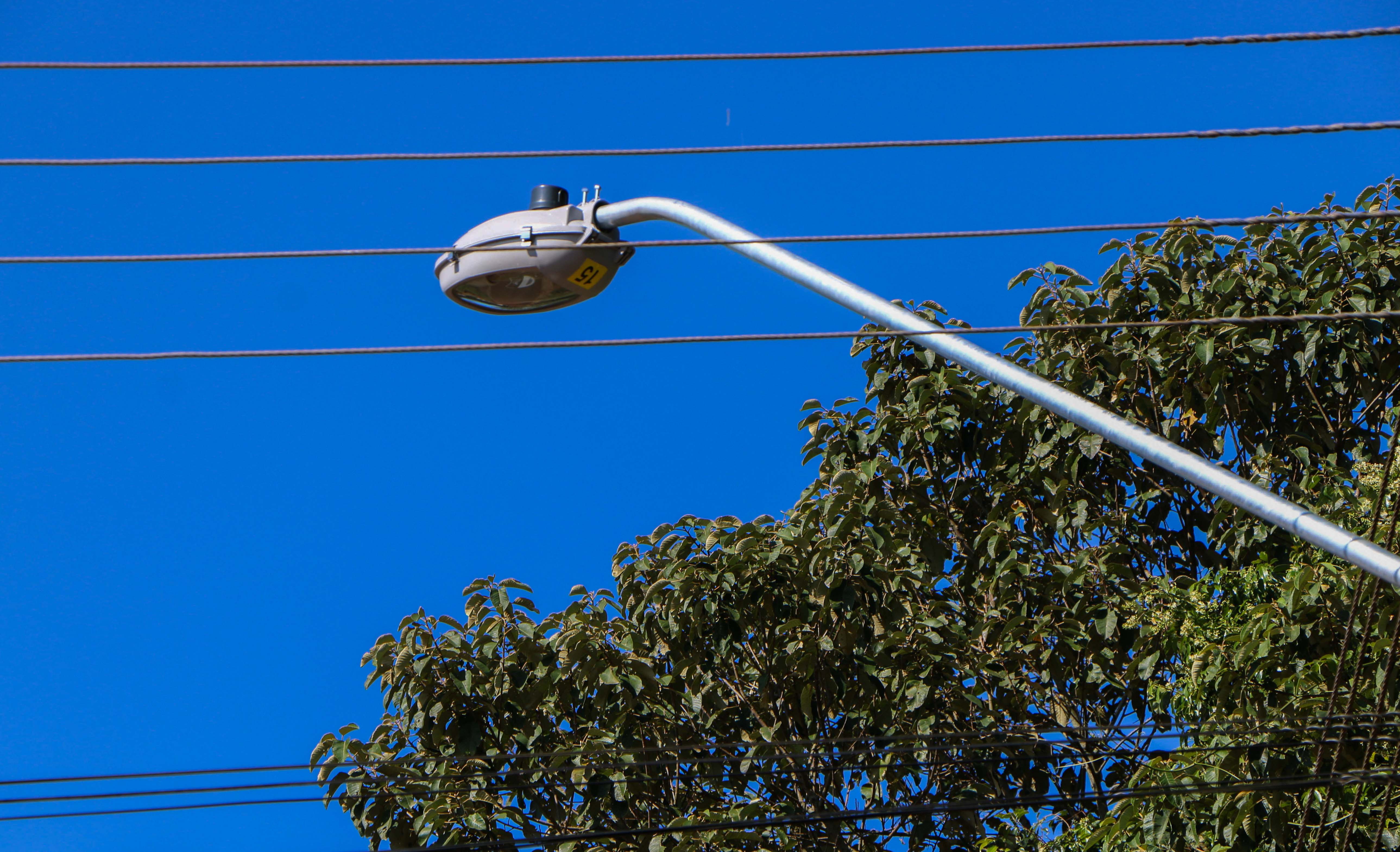 Distrito do Barreiro recebe manutenção da Rede de Iluminação Pública