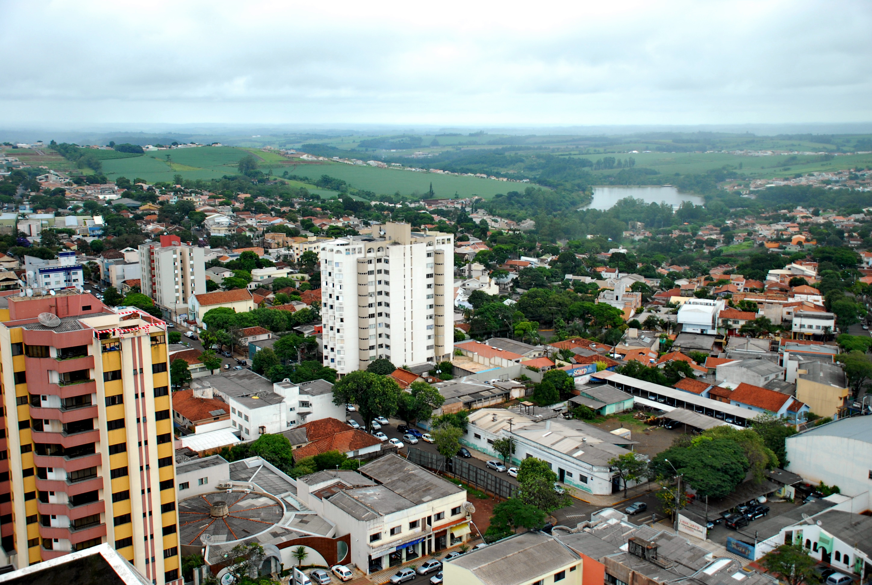 Apucarana continua como a maior cidade da região, com 132.691 habitantes. Foto: Sérgio Rodrigo