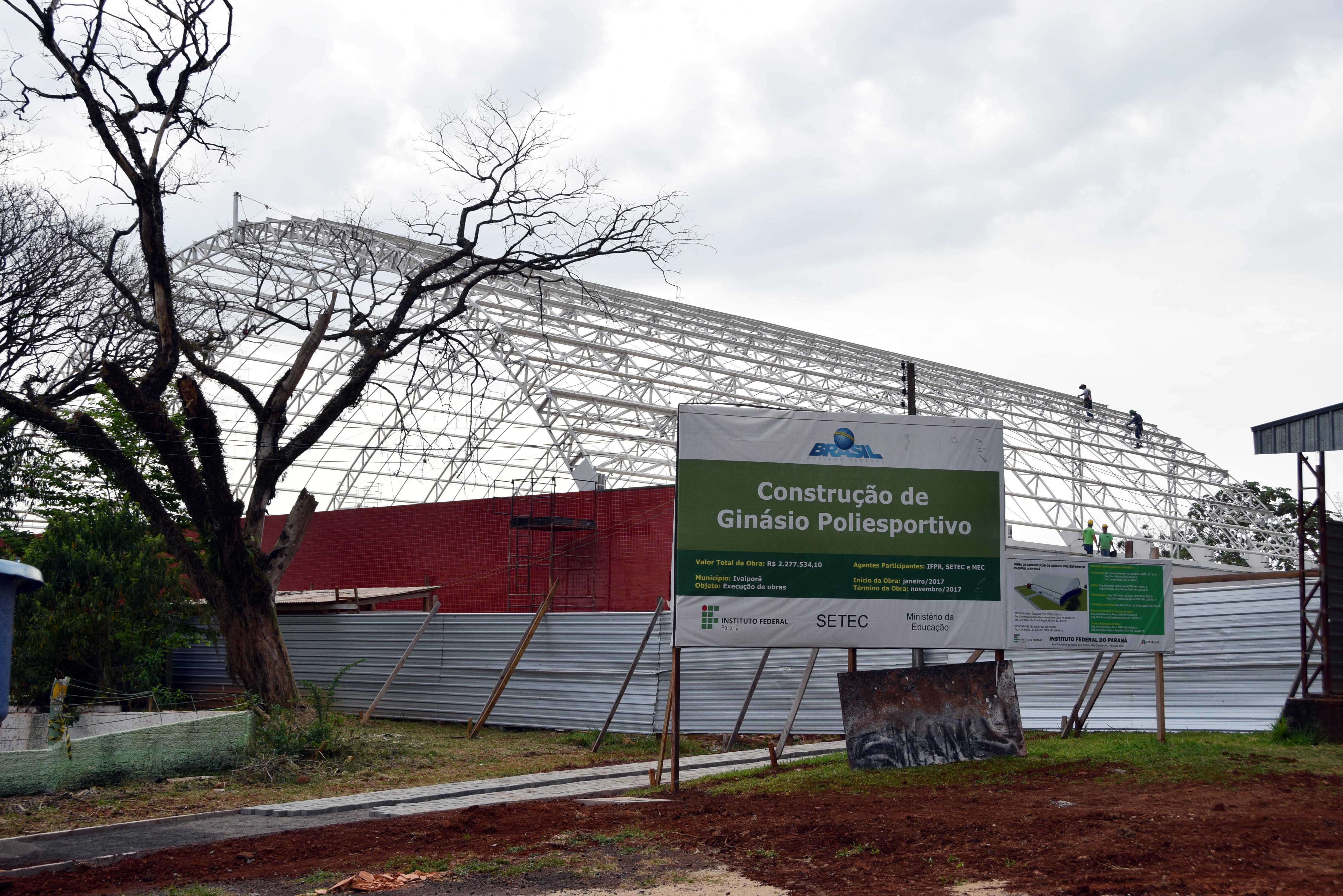 Construção do poliesportivo do campus do IFPR segue em ritmo acelerado