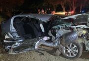 Mulher morre em acidente entre carro e carreta no Paraná