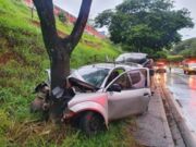 Jovem morre e outros 2 ficam feridos em acidente no Paraná