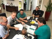 reunião com o prefeito de Arapongas, Sérgio Onofre, o vice-prefeito Jair Milani, e o secretário de Segurança Pública e Trânsito, Paulo Argati