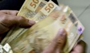 O novo valor do salário mínimo - de R$ 1.320,00 - entra em vigor neste domingo (1º)