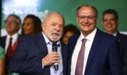 O presidente Luiz Inácio Lula da Silva toma posse neste domingo