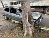 Susto: Motor de carro pega fogo em Apucarana