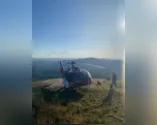 Após cair, piloto de paraglider é socorrido de helicóptero no PR