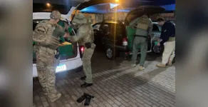  Presos, o menor, veículos e a droga foram encaminhados para a delegacia da Polícia Federal de Guaíra 
