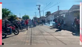 Motoboys destroem casa após discussão durante entrega; veja vídeo
